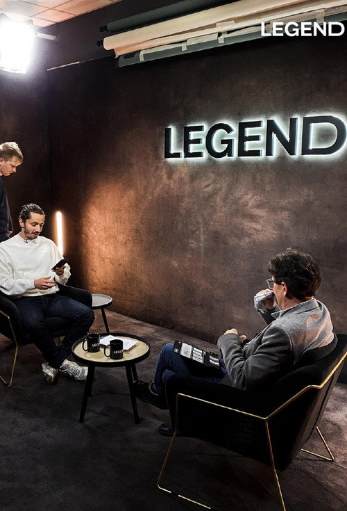 Постер сериала LEGEND